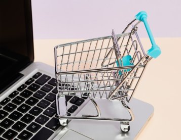 How to keep existing e-shop customers?