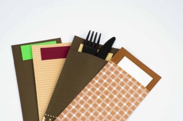 Plastic cutlery in paper case with optional custom print