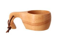 Wooden kuksa with handle