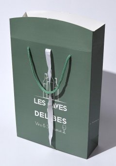 Paper bags for wine
