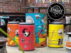 Stolní sud a sedací sudy s vlastním potiskem