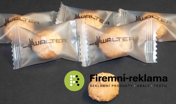 Amarettino mini meringues – Italian mini cookies with apricot kernels and custom printing for sweet promotion of your brand, suitable as a small gift at receptions, with coffee, and at corporate events and trade fairs.