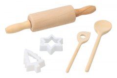 Wooden children's baking set