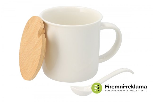 Mug with spoon and bamboo lid