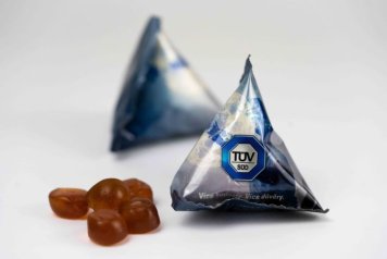Reklamní želé bonbony v pyramidovém sáčku s vlastním potiskem